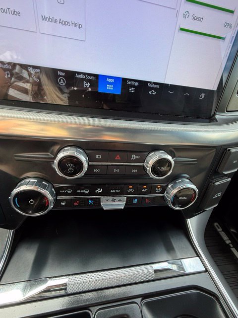 Used 2025 Ford F150 Lariat w/ Equipment Group 502A High AWD/4WD image 15