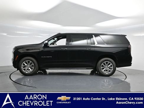 New 2025 Chevrolet Suburban Premier w/ LPO, Illumination Package RWD image 32