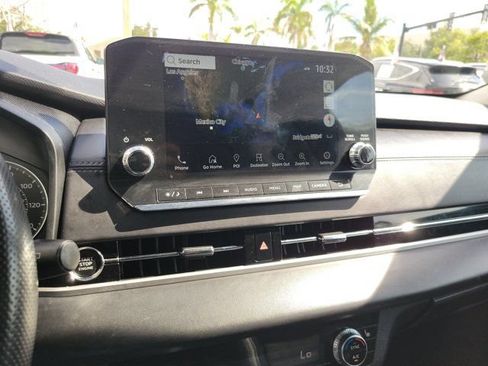 Used 2024 Mitsubishi Outlander SE AWD/4WD image 23