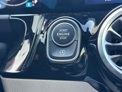 Certified 2025 Mercedes-Benz GLA 250 image 27