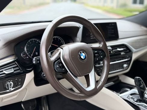 Used 2018 BMW 640i Gran Turismo xDrive w/ M Sport Package AWD/4WD image 15
