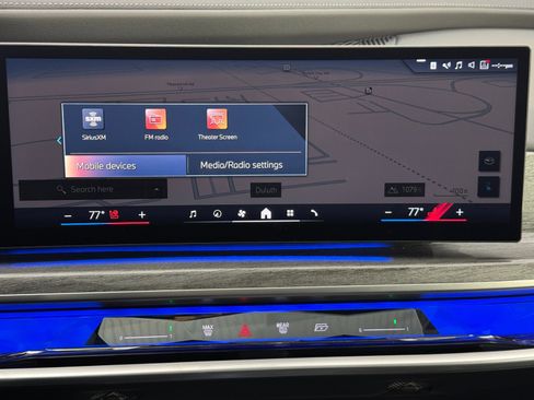 Used 2023 BMW i7 xDrive60 w/ Executive Package 2 image 27