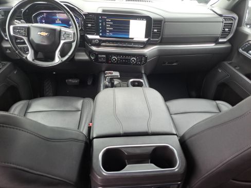 Certified 2025 Chevrolet Silverado 1500 LTZ w/ Technology Package image 7