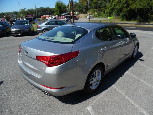 Used 2012 Kia Optima LX w/ Convenience Pkg image 5