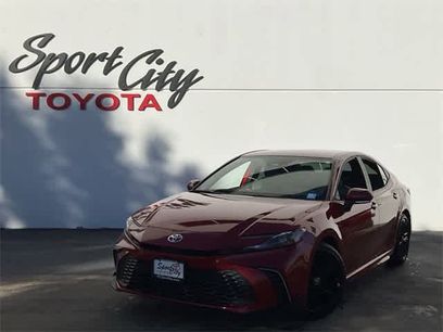 Used 2025 Toyota Camry SE