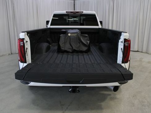 Used 2025 GMC Sierra 3500 Denali Ultimate AWD/4WD image 35