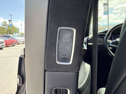 Used 2017 Tesla Model X 90D AWD/4WD image 22
