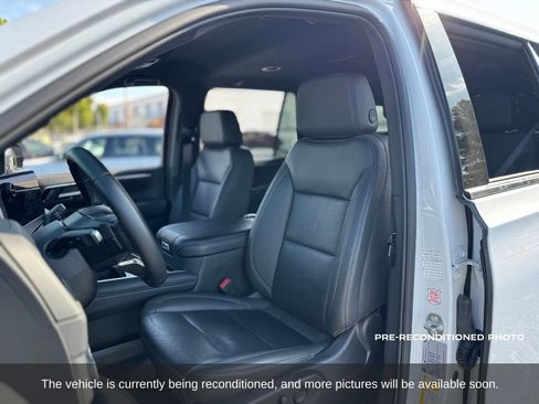 Used 2025 Chevrolet Tahoe LT AWD/4WD image 11
