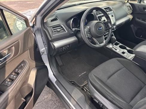 Used 2018 Subaru Outback 2.5i Premium AWD/4WD image 13