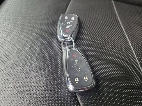 Used 2019 Chevrolet Equinox Premier image 32