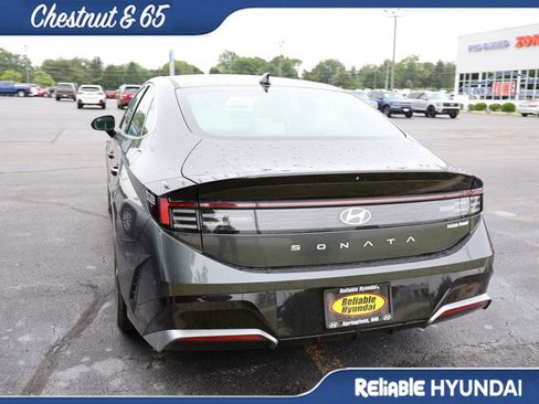 Used 2024 Hyundai Sonata SEL FWD image 18