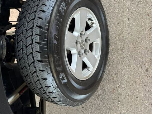Used 2015 RAM 1500 Lone Star AWD/4WD image 32