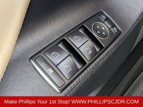 Used 2013 Tesla Model S Performance RWD image 23