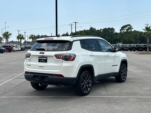 Used 2021 Jeep Compass Latitude w/ Sun and Sound Group AWD/4WD image 7
