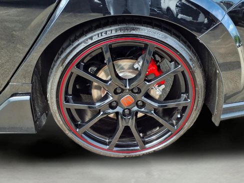 Used 2019 Honda Civic Type R image 9