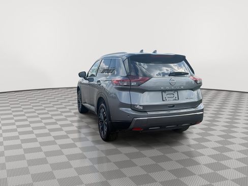 Certified 2025 Nissan Rogue SL w/ Tech Package AWD/4WD image 8
