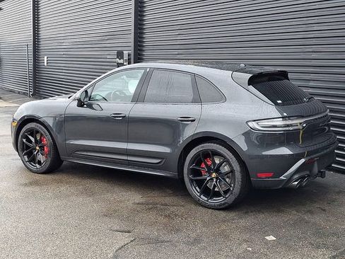 New 2026 Porsche Macan GTS image 3