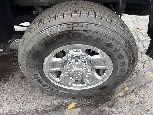 Used 2025 RAM 2500 Tradesman w/ Chrome Appearance Group image 36