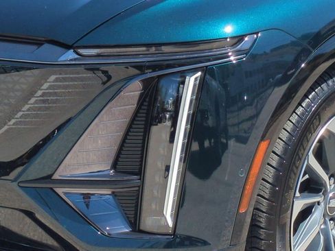 Certified 2024 Cadillac Lyriq Sport AWD/4WD image 22