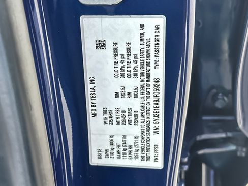 Used 2018 Tesla Model 3 Mid Range image 26