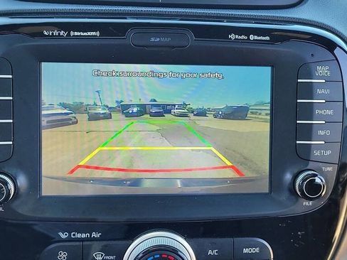 Used 2015 Kia Soul ! w/ Sun & Sound Package image 13