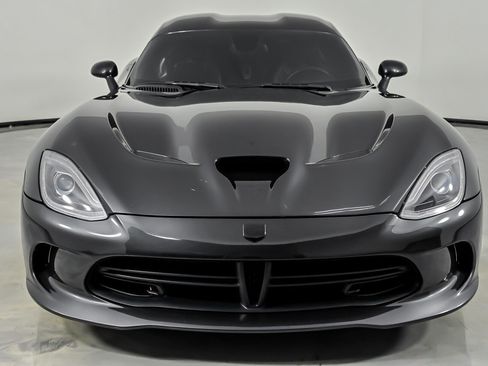 Used 2013 SRT GTS w/ GTS Laguna Interior Pkg RWD image 4