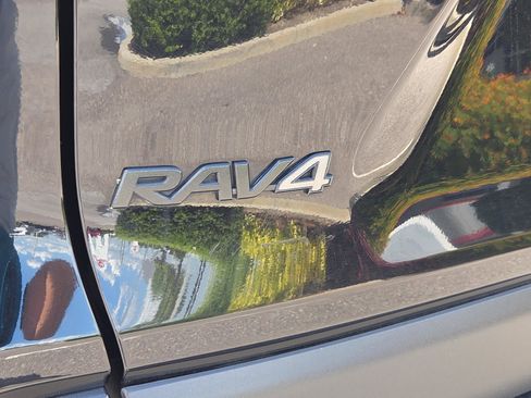 Used 2020 Toyota RAV4 Adventure AWD/4WD image 30