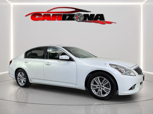 Used 2011 INFINITI G37 Journey RWD image 2