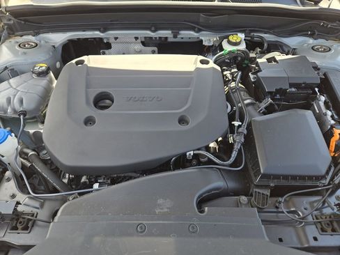 Used 2024 Volvo XC40 B5 Core AWD/4WD image 26