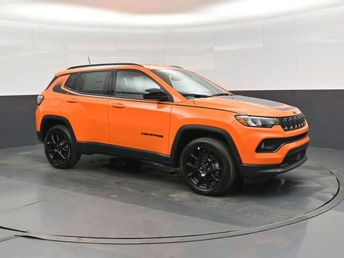 New 2026 Jeep Compass Latitude AWD/4WD image 1