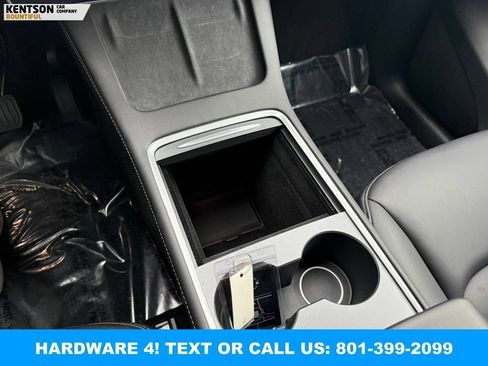 Used 2023 Tesla Model Y Long Range AWD/4WD image 21