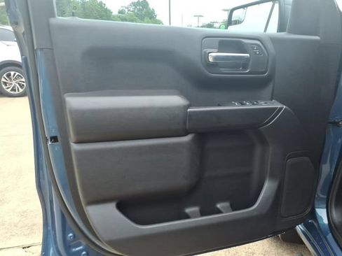 Used 2024 Chevrolet Silverado 1500 Custom w/ Turbomax Blackout Package RWD image 19