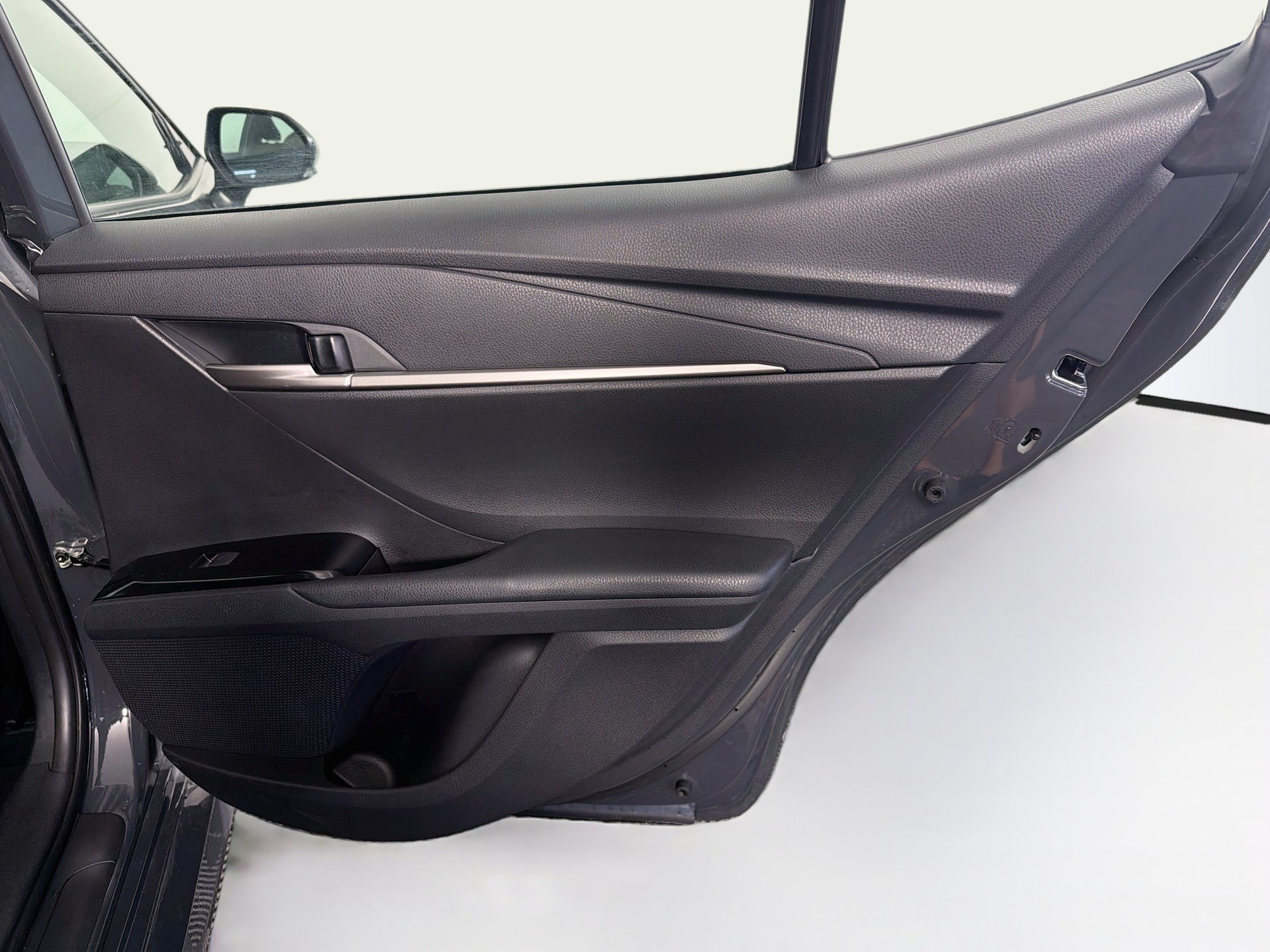 Used 2026 Toyota Camry LE FWD image 30