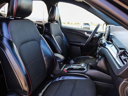 Used 2024 Ford Escape ST-Line image 16