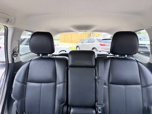 Used 2020 Nissan Pathfinder SL FWD image 11