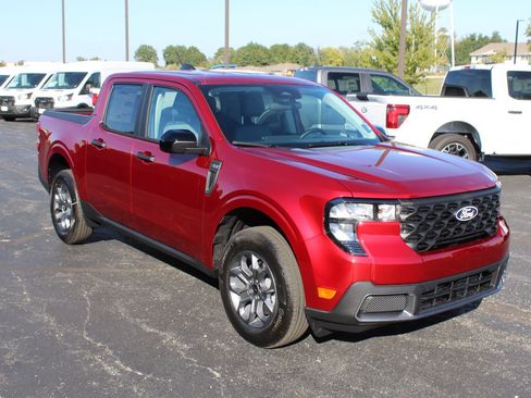 New 2025 Ford Maverick XLT w/ XLT Luxury Package image 7