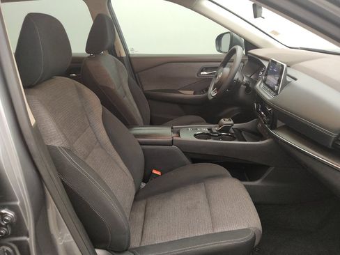 Used 2022 Nissan Rogue SV FWD image 21