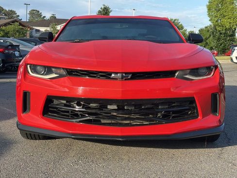 Used 2018 Chevrolet Camaro LT RWD image 14