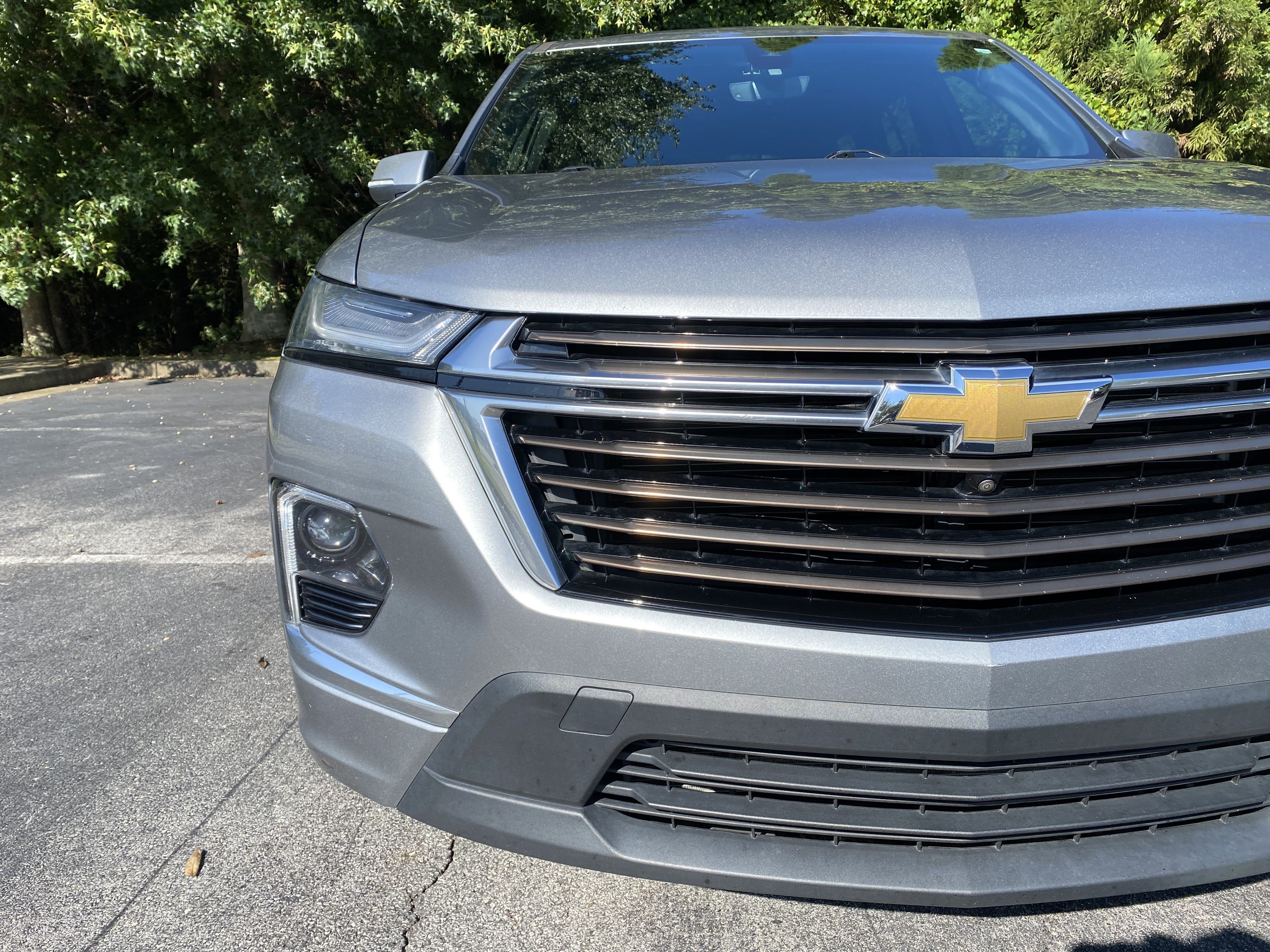 Used 2023 Chevrolet Traverse High Country FWD image 14