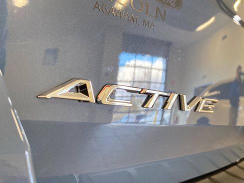 New 2026 Ford Explorer Active w/ Active Comfort Package image 7