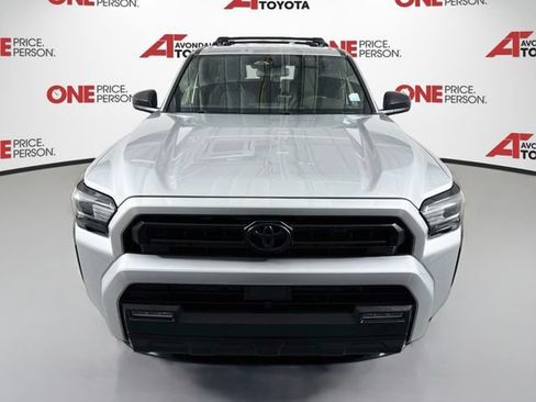 Certified 2025 Toyota 4Runner SR5 AWD/4WD image 3