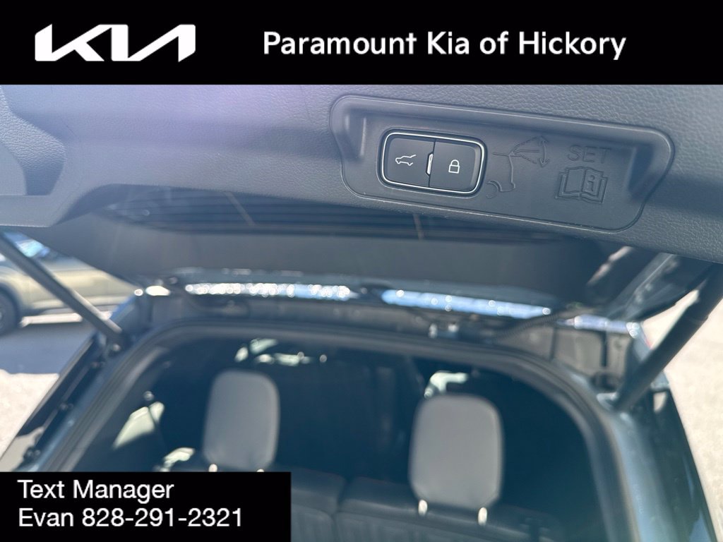Used 2025 Ford Explorer ST-Line AWD/4WD image 11