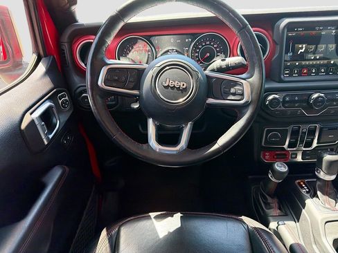 Used 2019 Jeep Wrangler Unlimited Rubicon w/ Dual Top Group AWD/4WD image 16