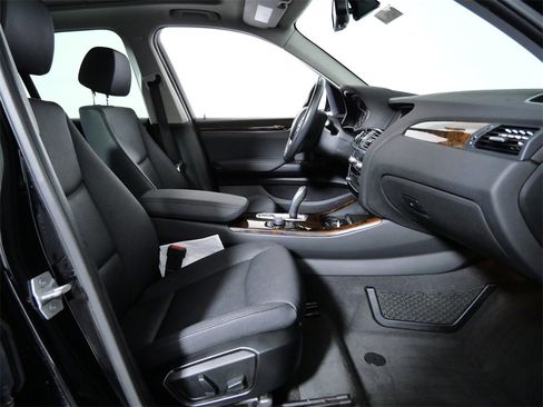 Used 2016 BMW X3 xDrive28i image 11