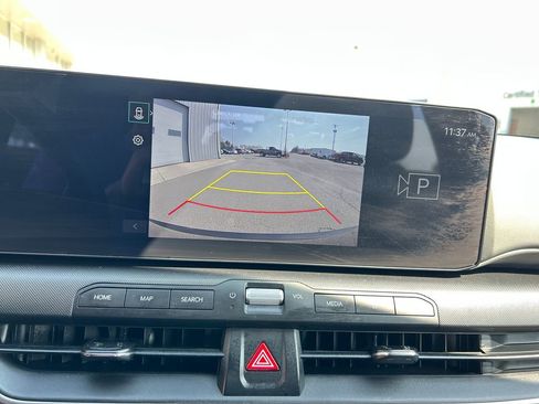 Used 2025 Kia K4 LXS image 16