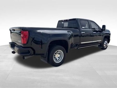 Used 2024 Chevrolet Silverado 3500 High Country w/ High Country Premium Package AWD/4WD image 5