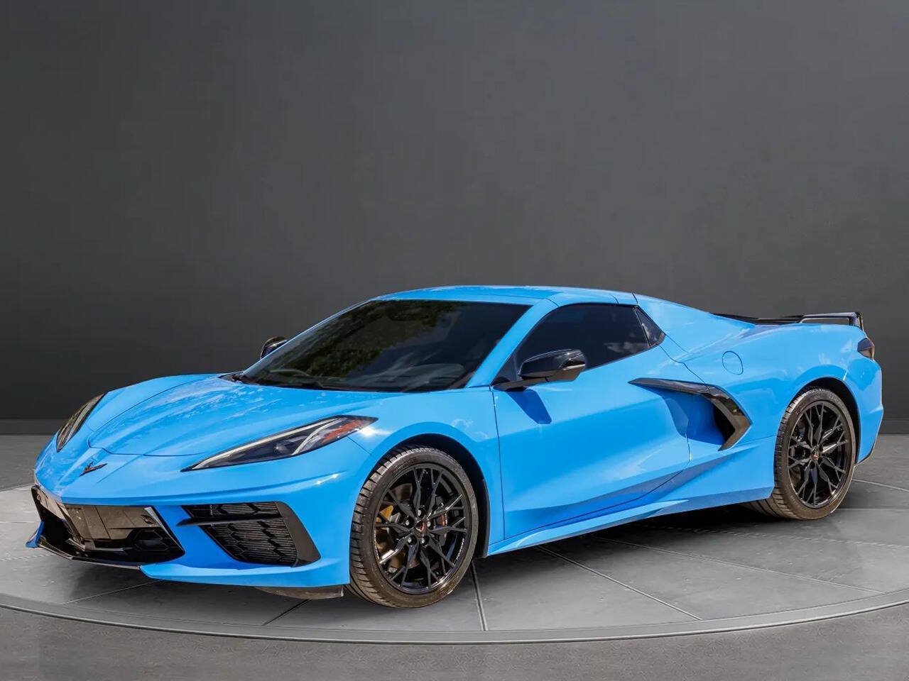 Used 2024 Chevrolet Corvette Stingray Preferred Conv w/ Z51 Performance Package RWD image 2