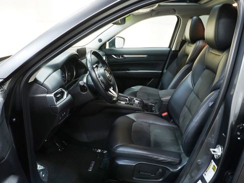 Used 2019 MAZDA CX-5 Touring image 13