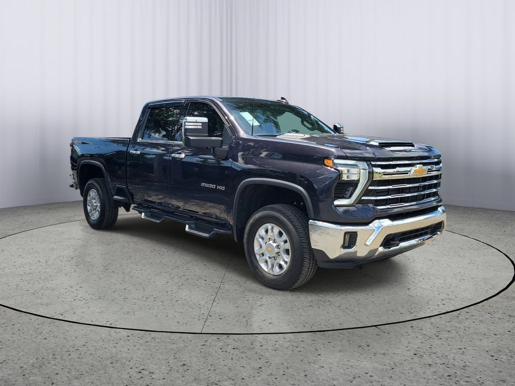 Used 2024 Chevrolet Silverado 2500 LTZ AWD/4WD image 2