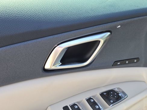 New 2026 Kia Carnival EX FWD image 20